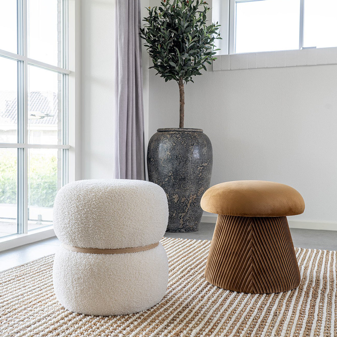 Tabure Milford, Materijal: Boucle
