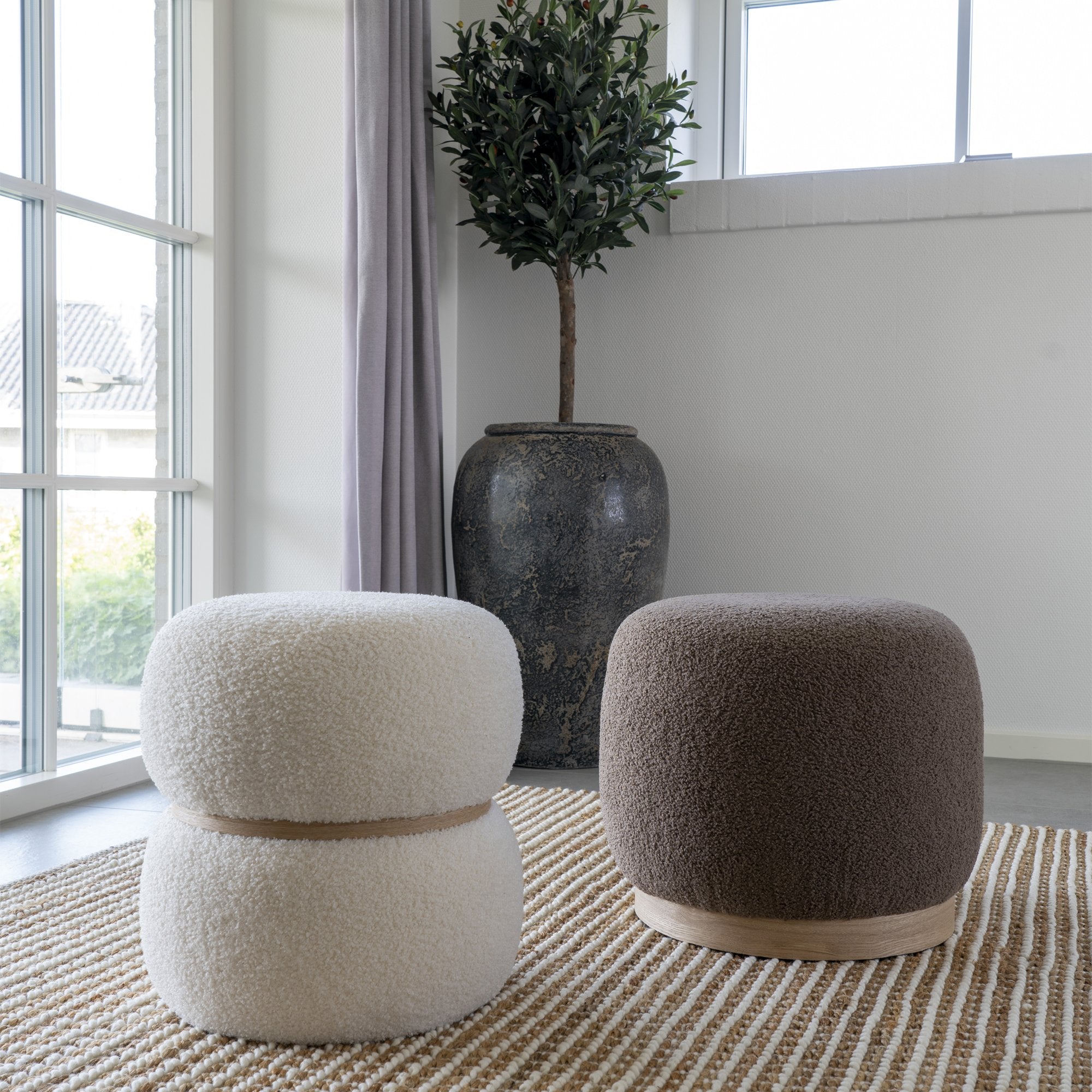 Tabure Belfort, Materijal: Boucle