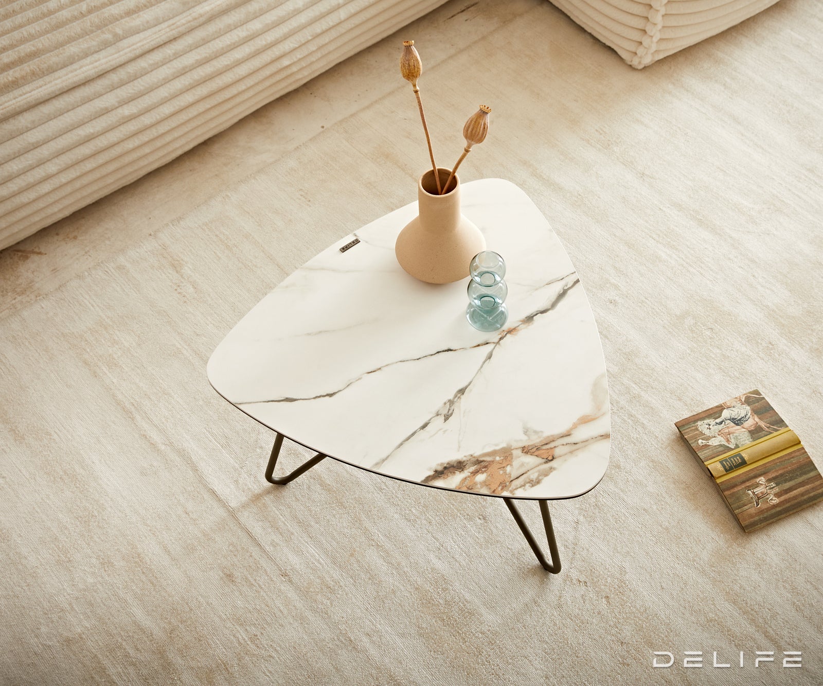 Klub stolić Ekrem 66x65cm, Materijal: Keramika Calacatta